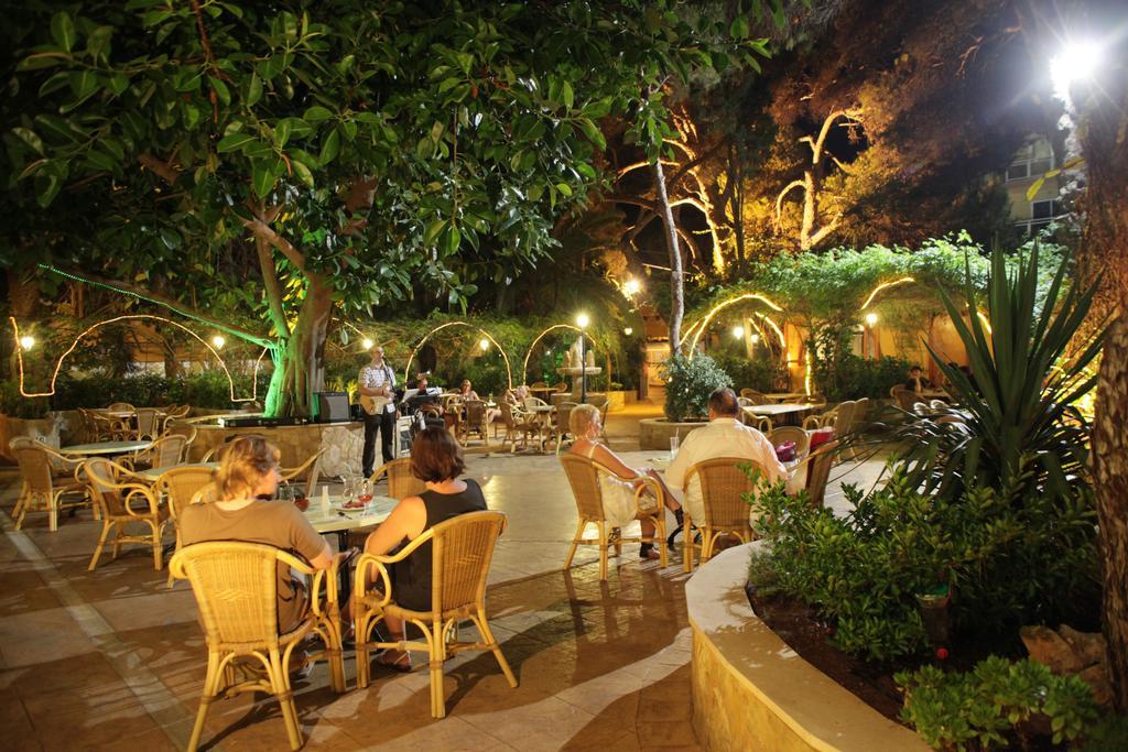 Hotel Baviera Кала Ратьяда Экстерьер фото
