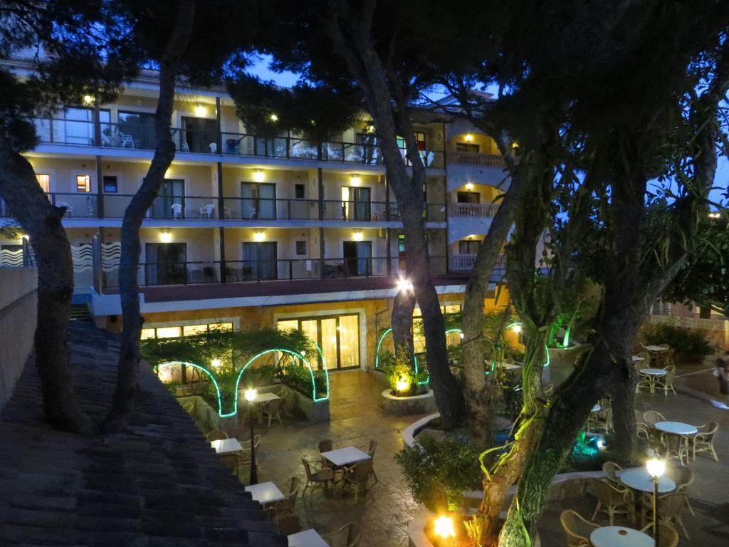 Hotel Baviera Кала Ратьяда Экстерьер фото