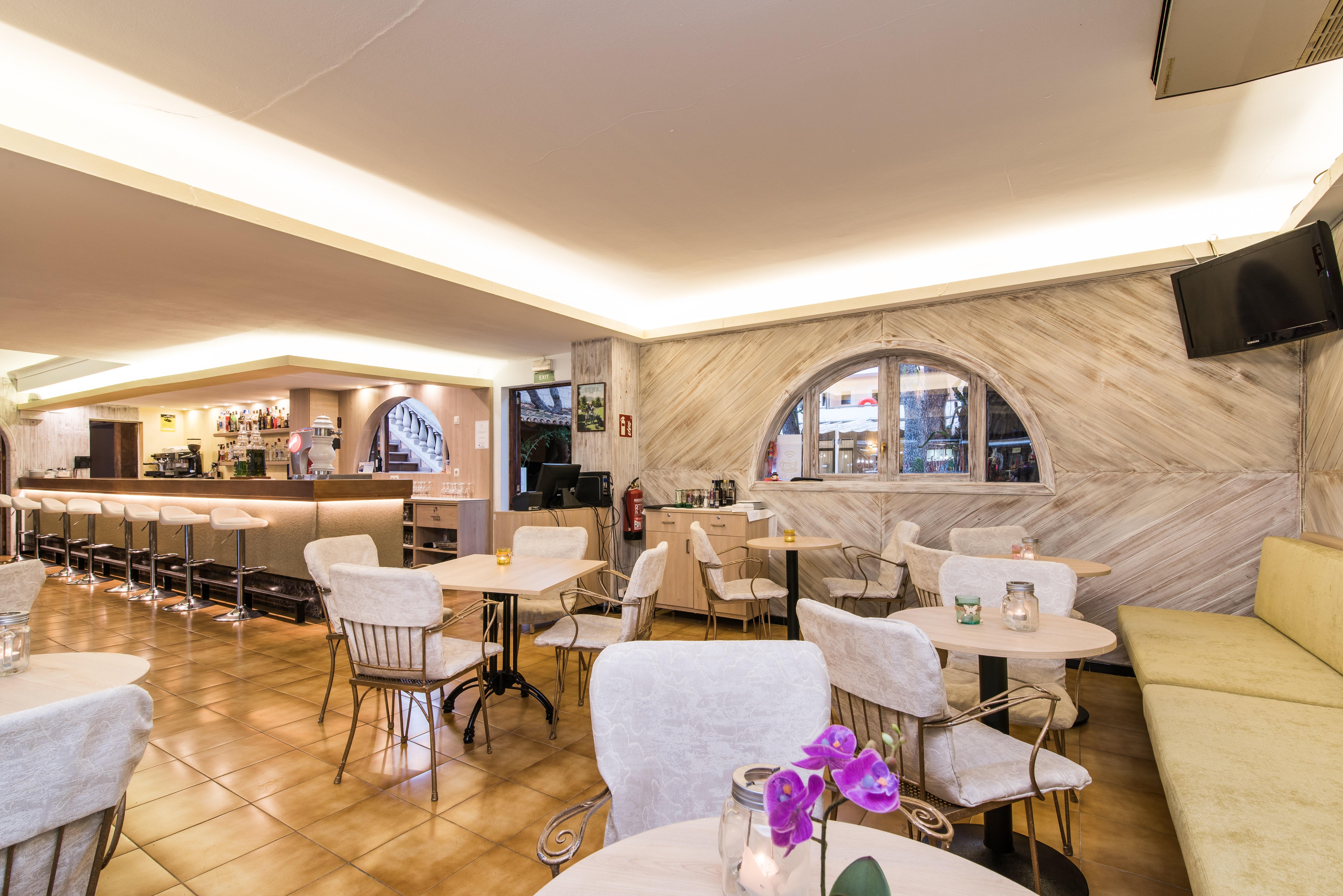 Hotel Baviera Кала Ратьяда Экстерьер фото