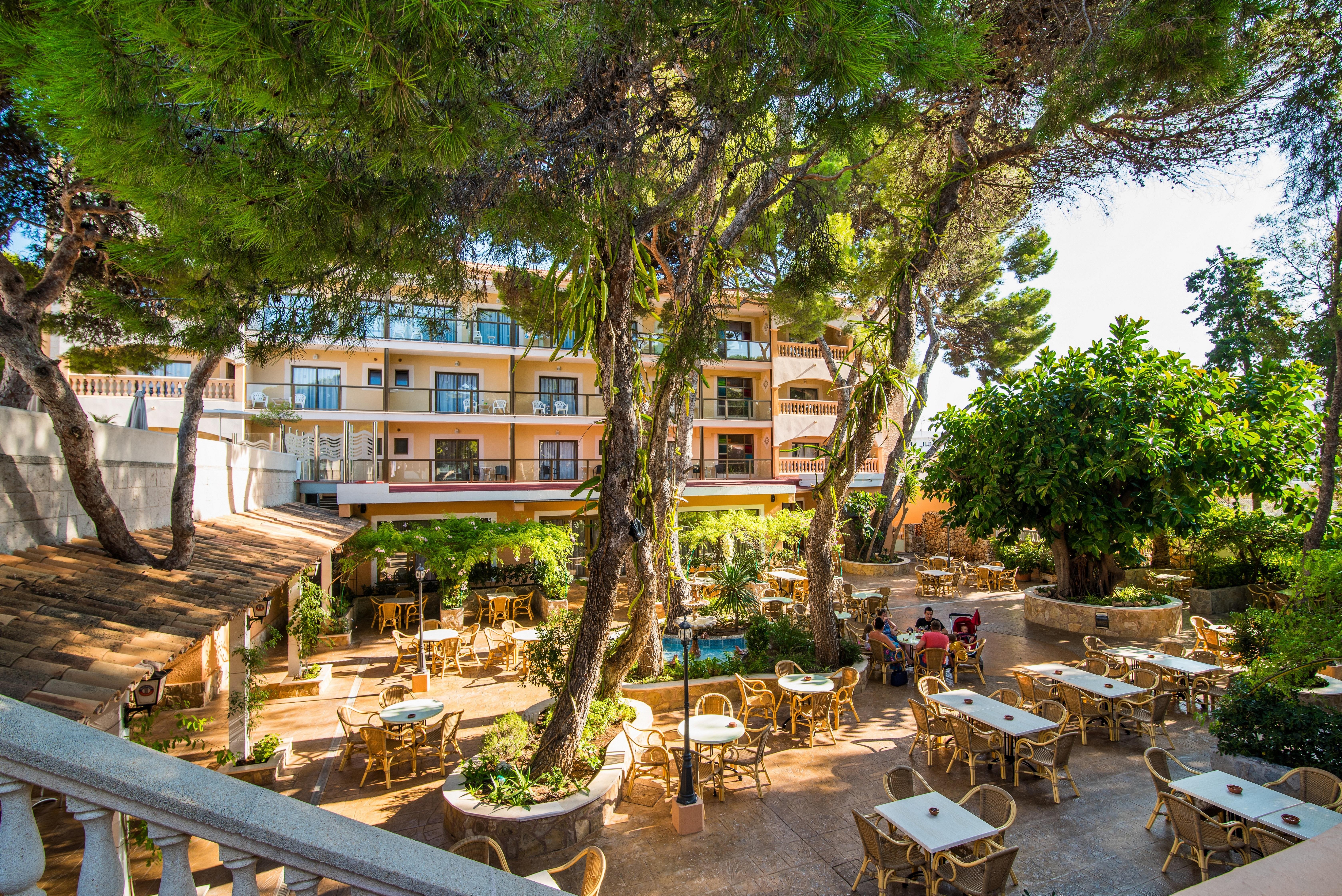 Hotel Baviera Кала Ратьяда Экстерьер фото